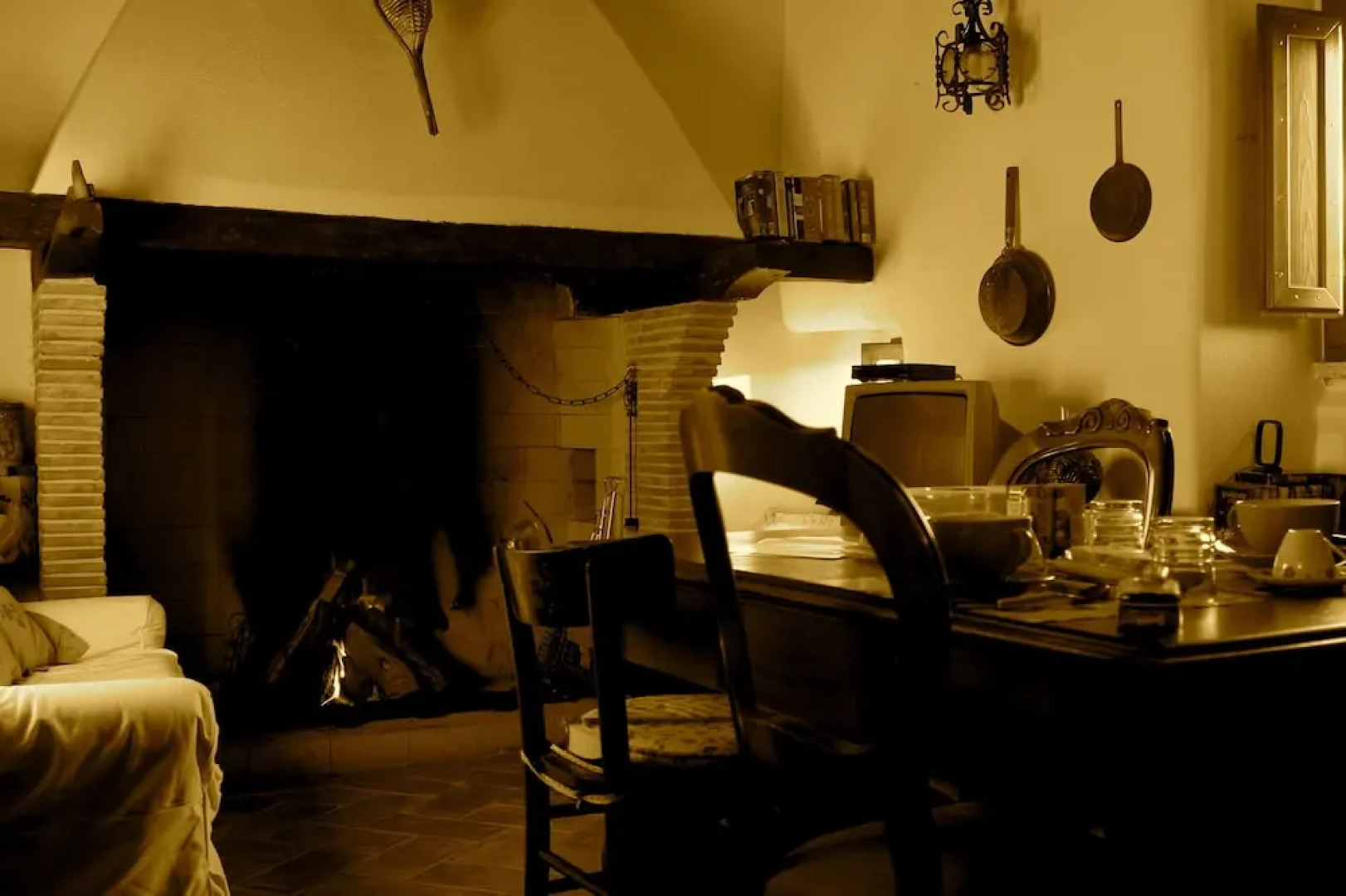 Guesthouse Runcini dormire in un borgo medievale