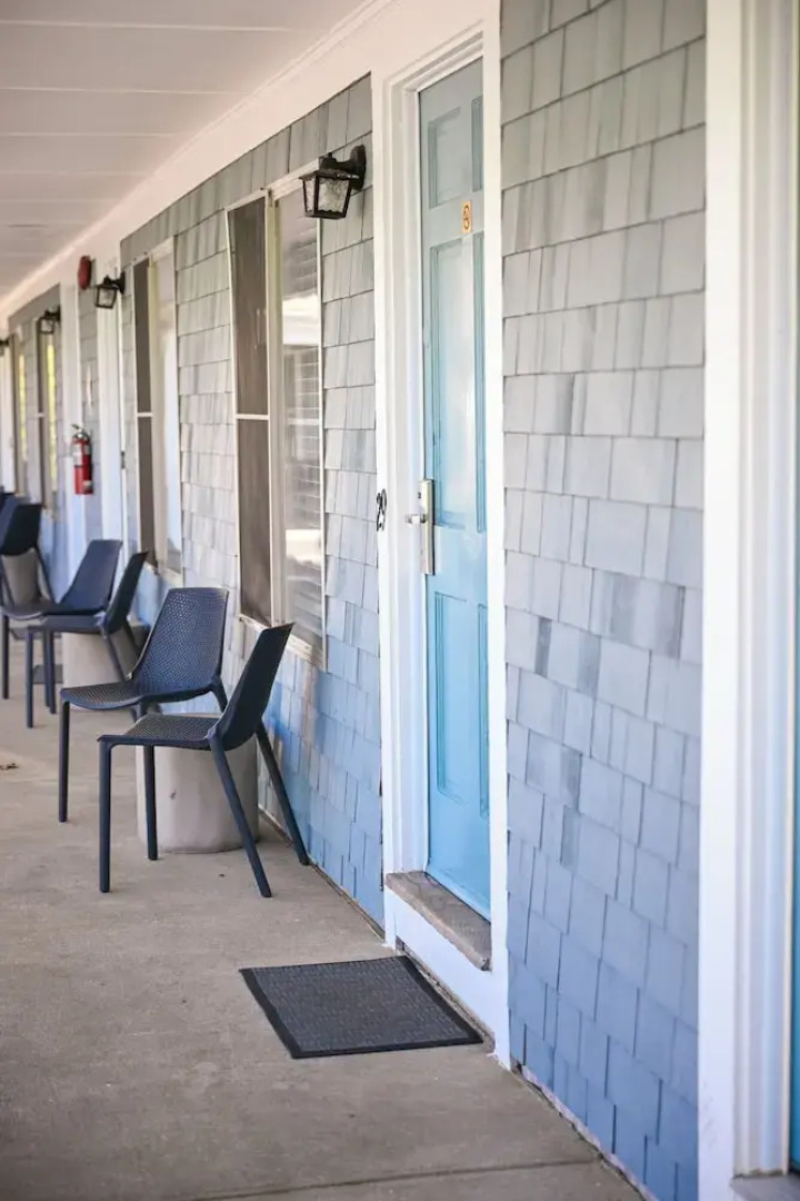 Endless Dunes, A Modern Motel