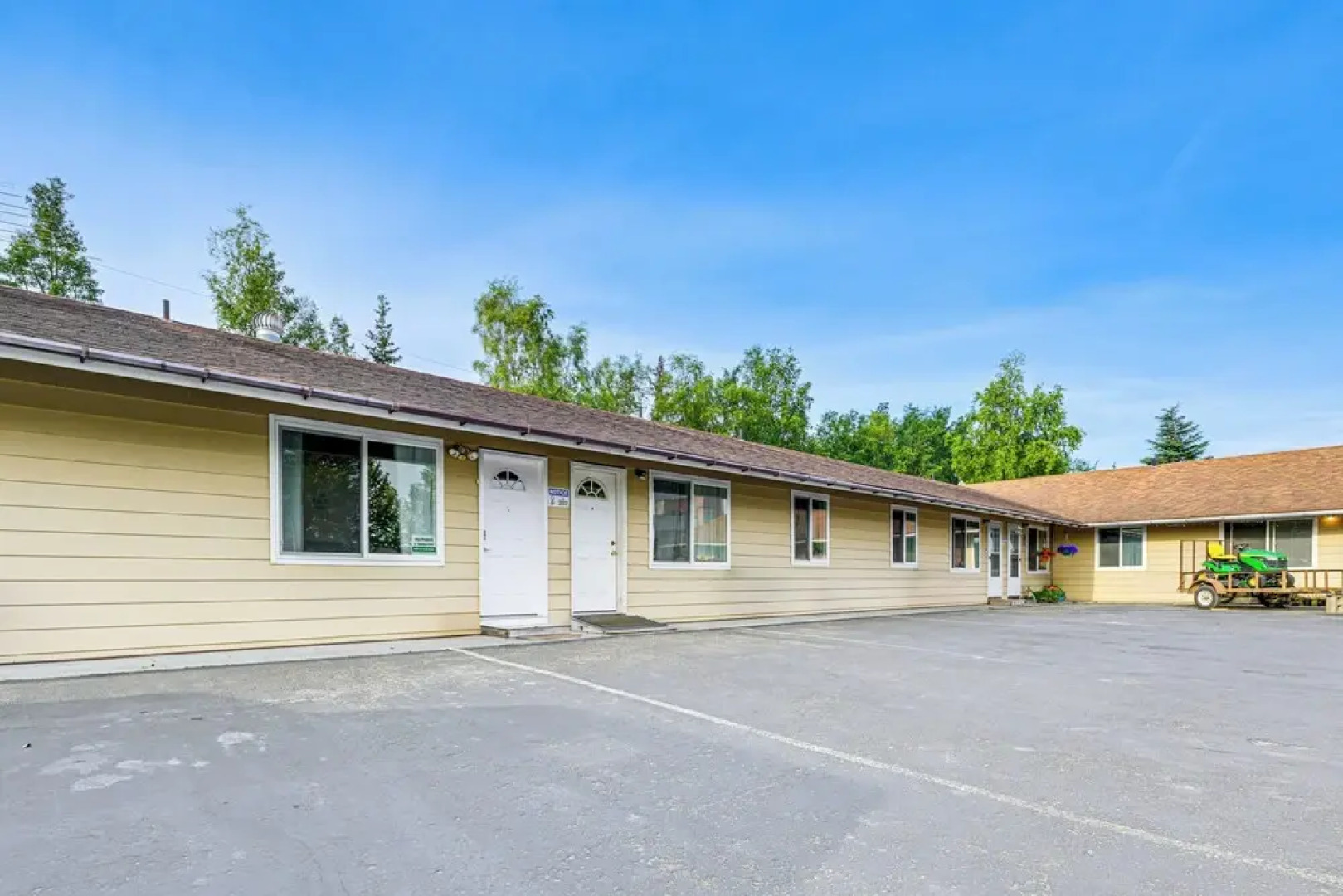 Walk to Parks: Snug Soldotna Sanctuary!