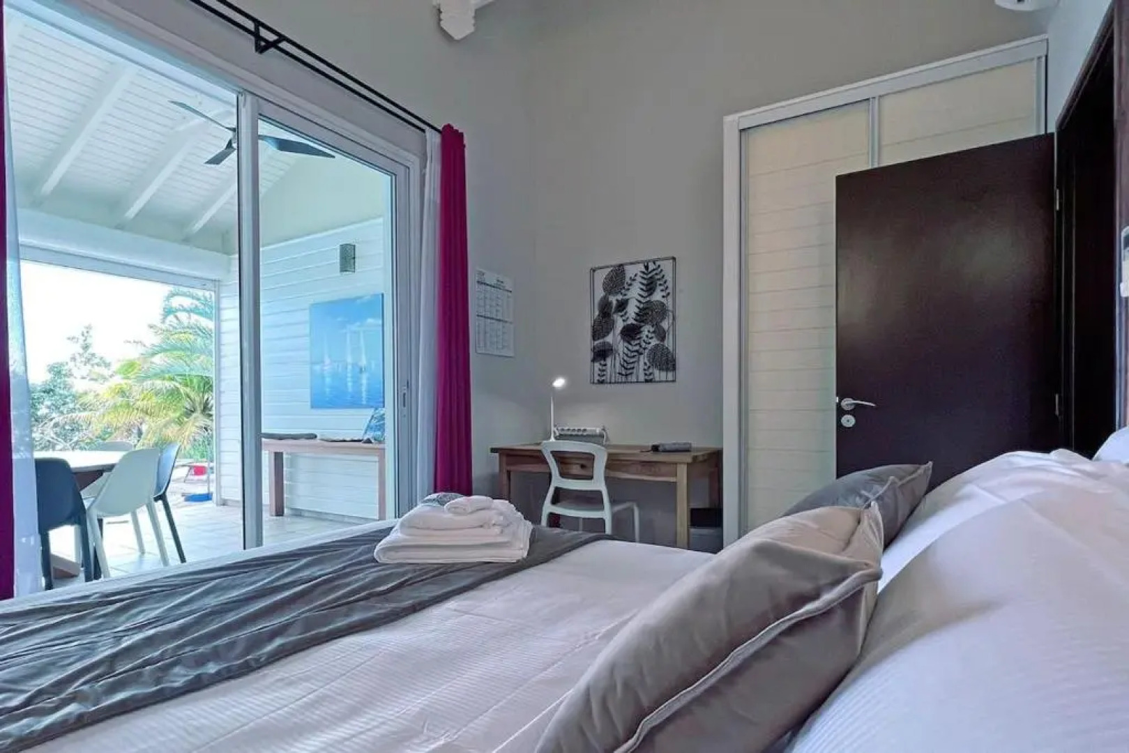 Villa de 4 chambres avec piscine privee jacuzzi et jardin clos a Baie Mahault a 5 km de la plage