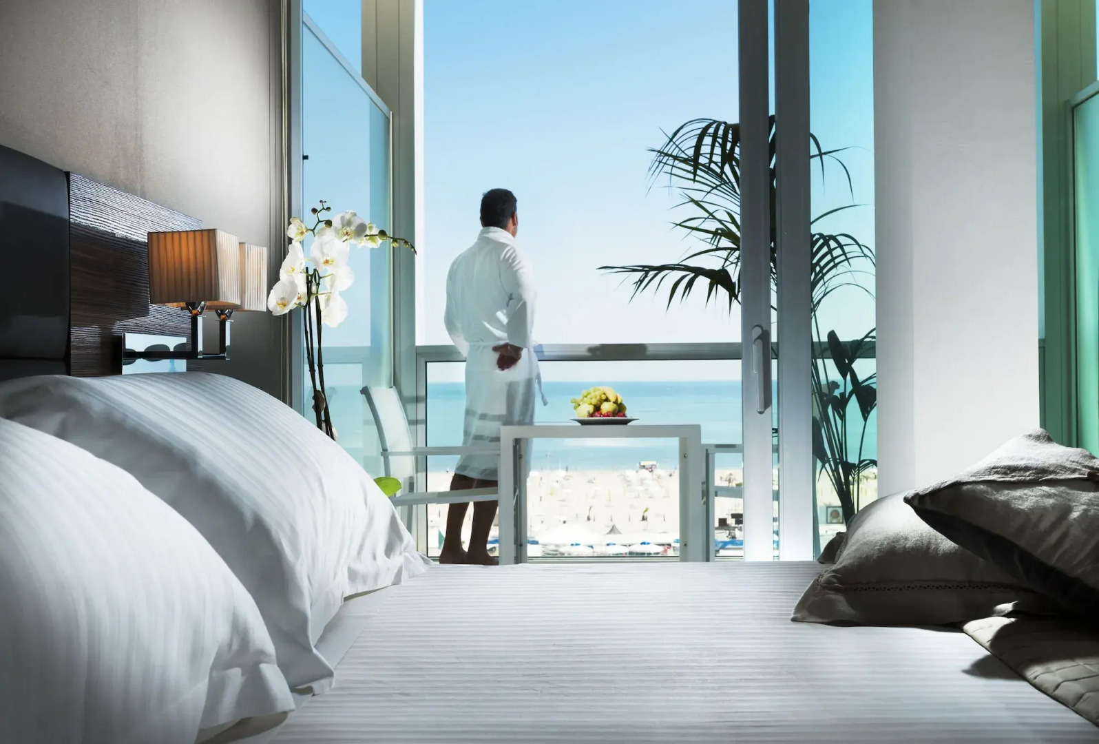 Waldorf Suite Hotel