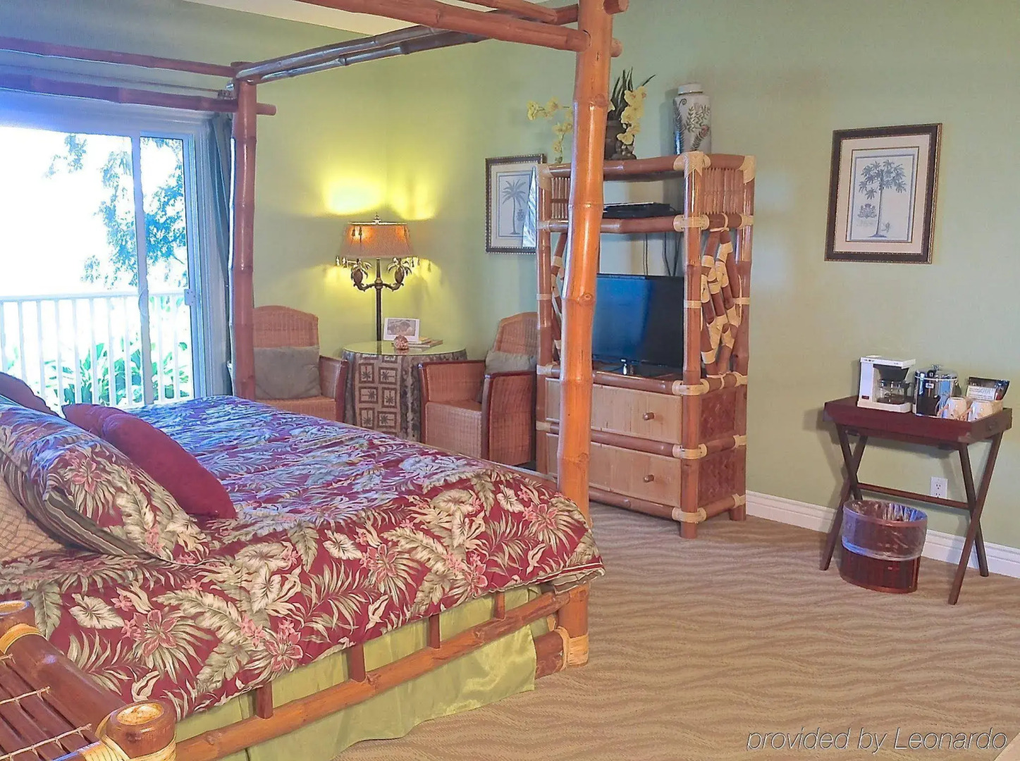 Palms Cliff House Inn