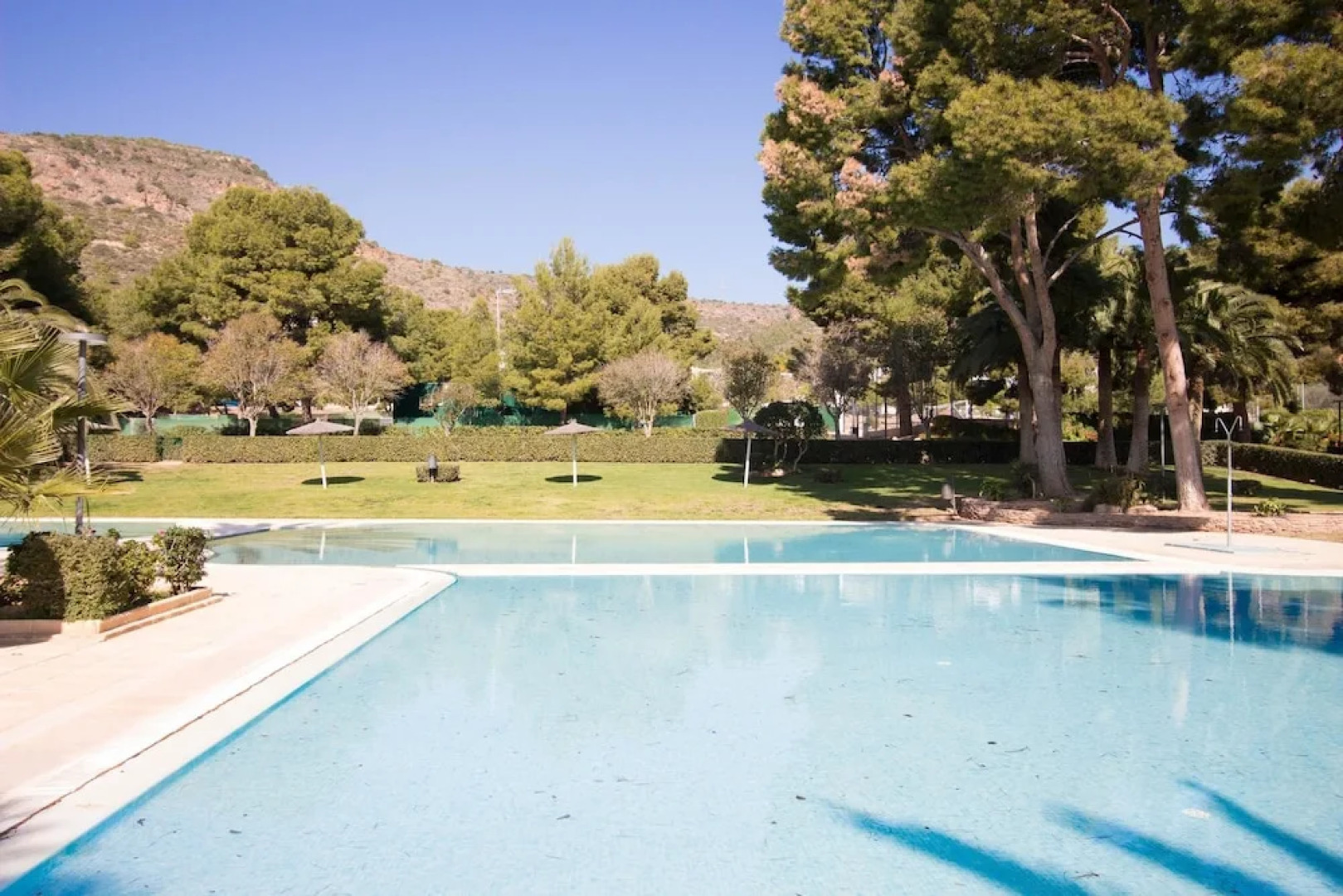 House With 4 Bedrooms in Los Monasterios, With Wonderful sea View, Poo