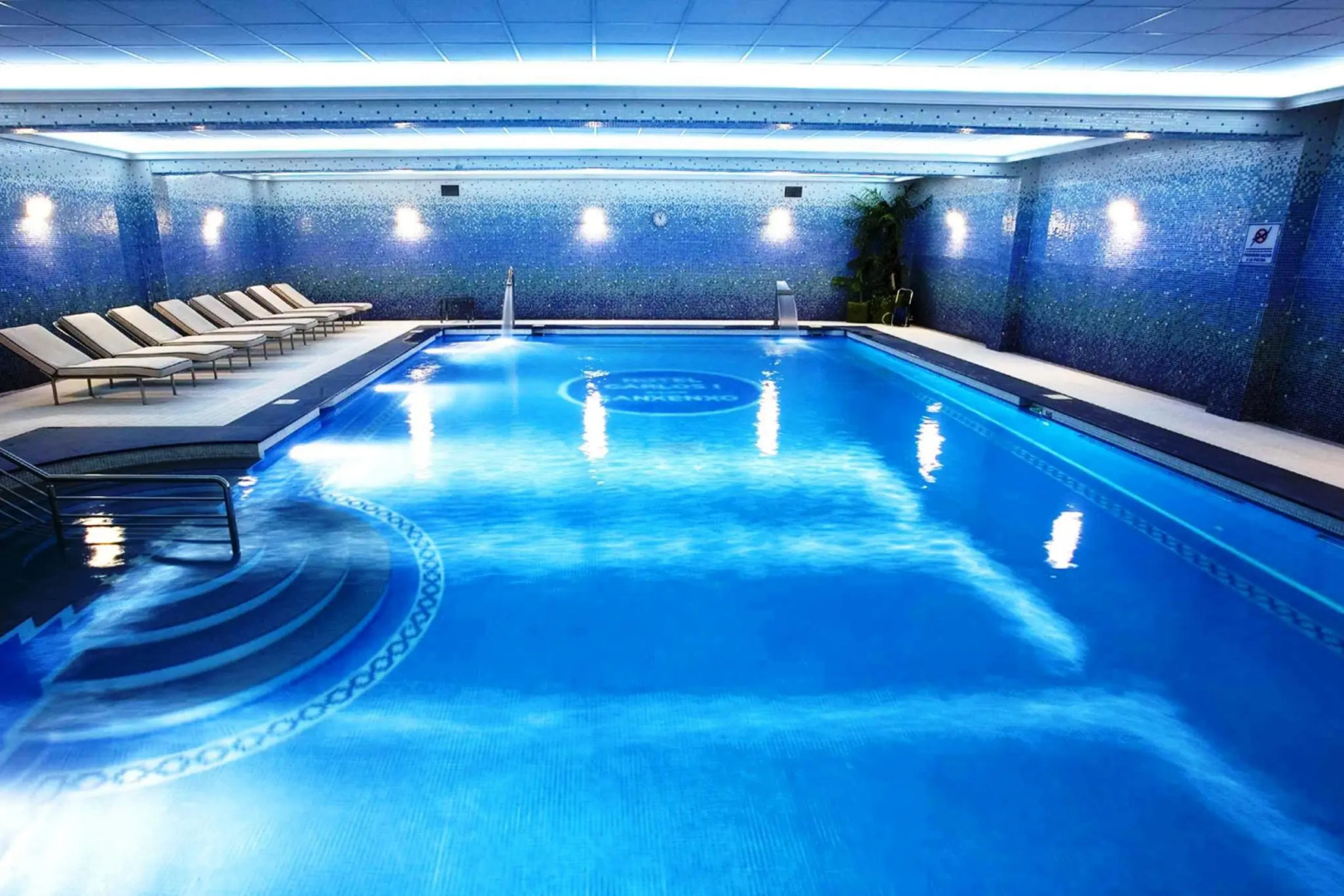 Апарт-отель Джакузи ВИП СМАРТ АпартОтель