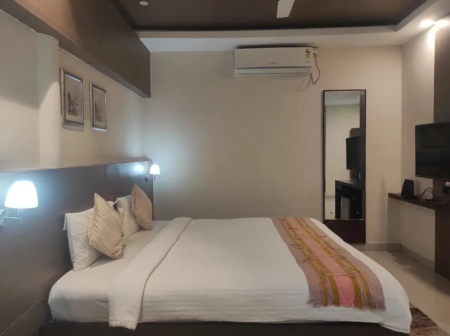 Dibrugarh Club House