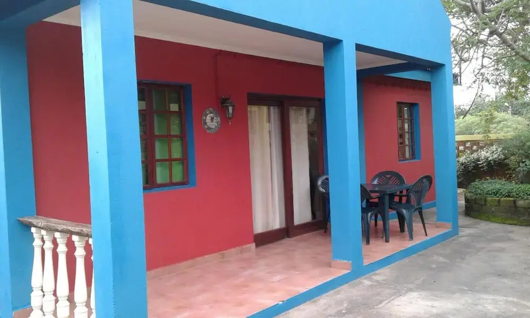 Waves Lodge