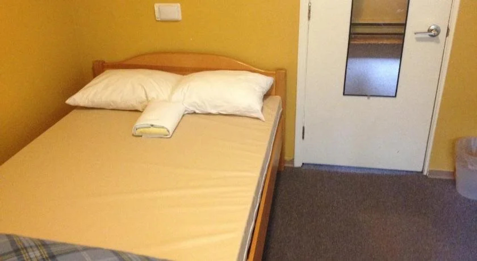 HI-Nordegg Shunda Creek Hostel