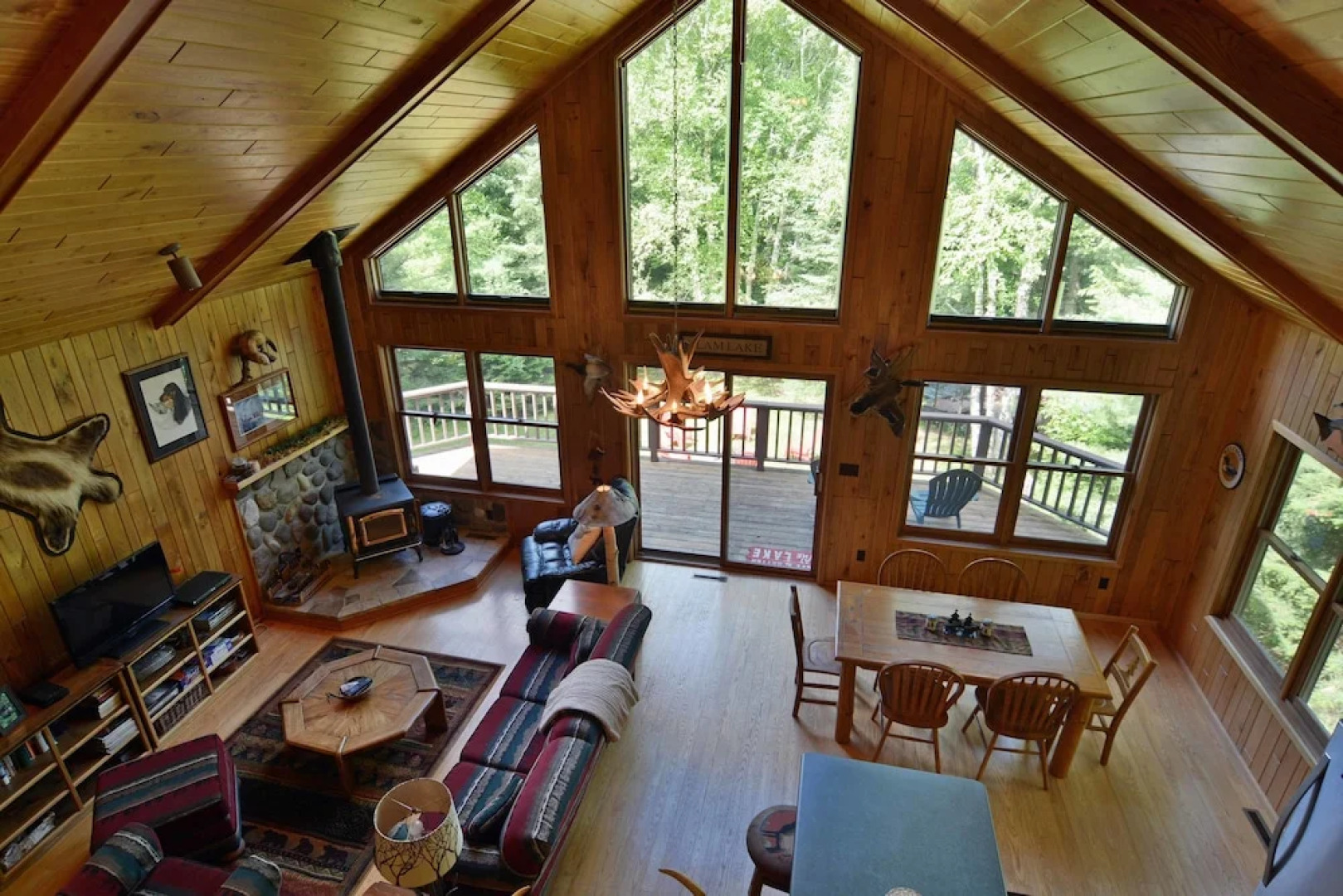 Spacious Cascade Chalet with Cozy Fireplace by RedAwning