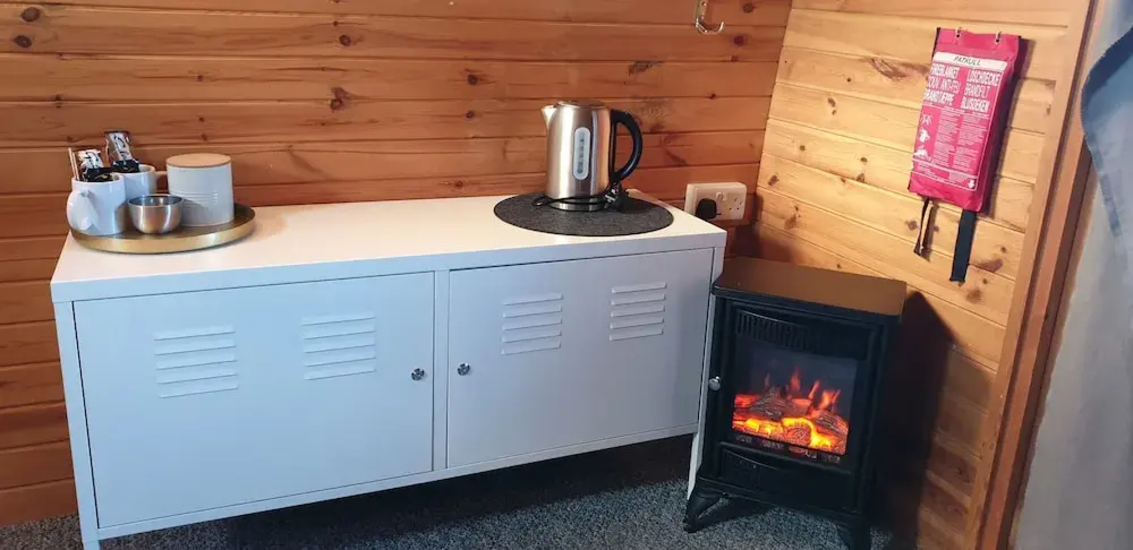 The Little Hide - Adult Only Camping Pods