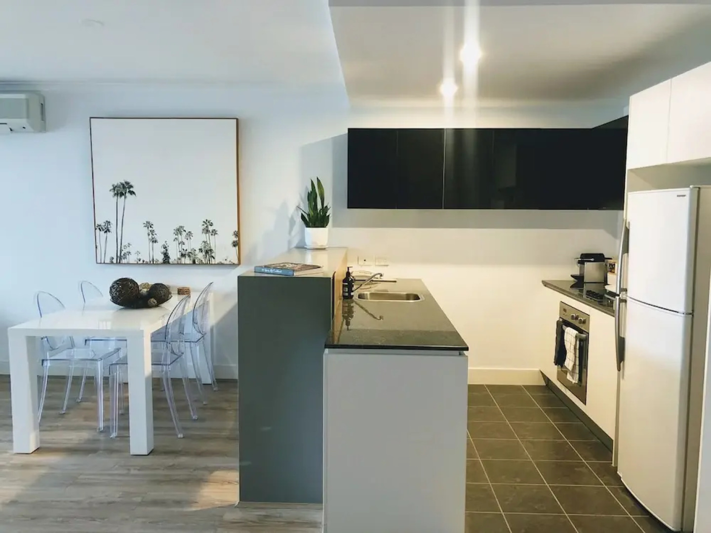 Accommodate Canberra - The Avenue