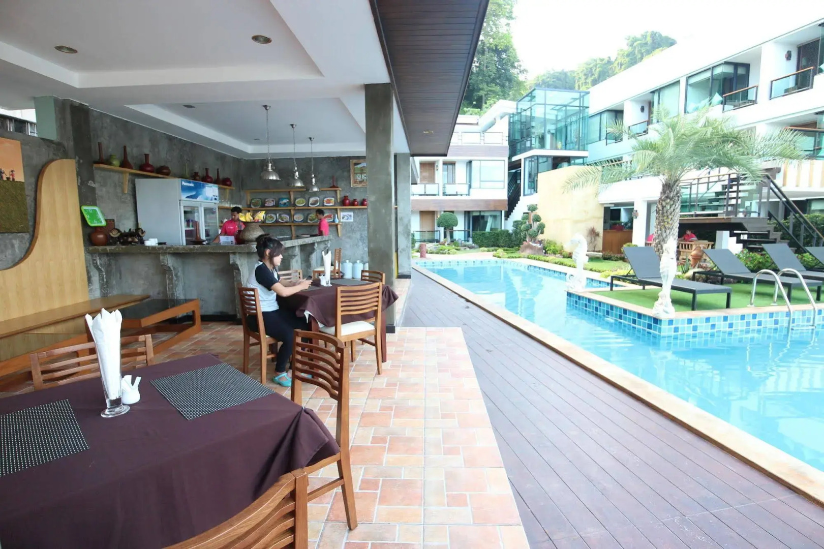 Phi Phi Nice Beach Hotel Hip