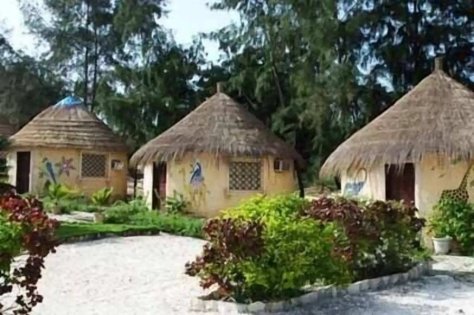 Hotel & Campement du Lac Rose