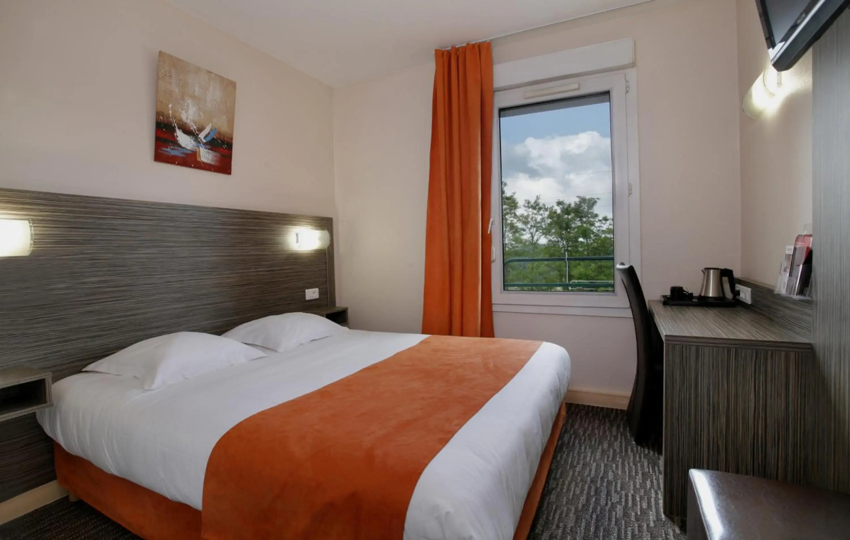 The Originals City, Hôtel L'Acropole