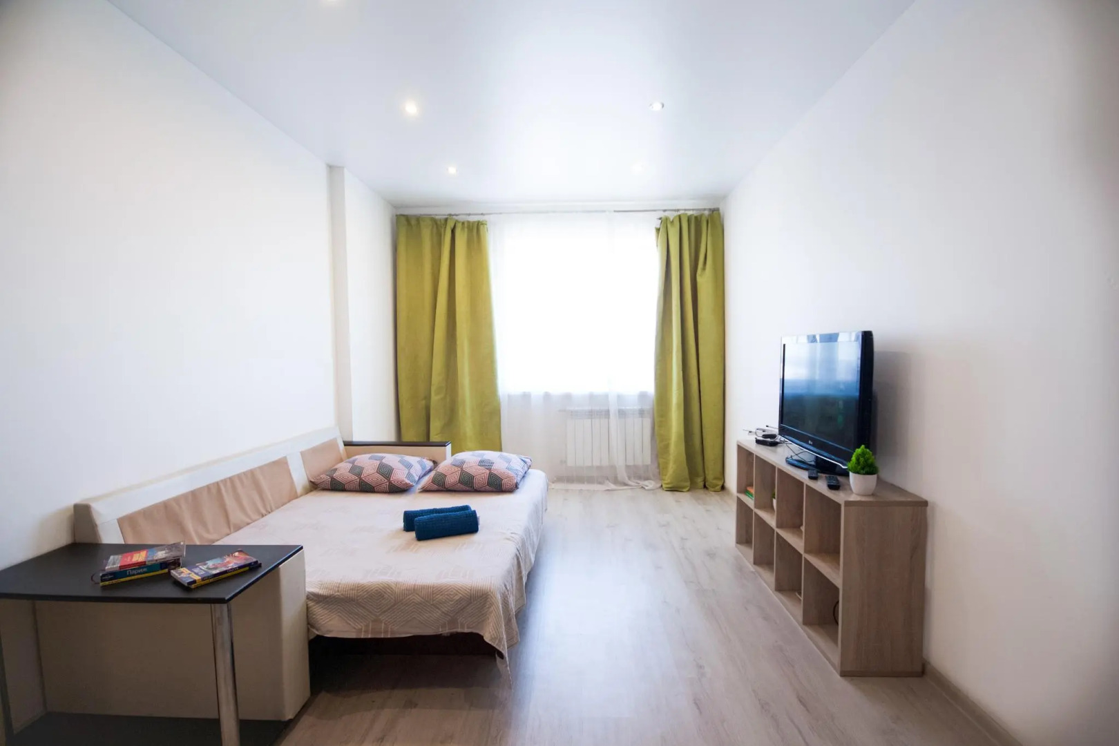 Pryanik Apartments (Пряник Апартментс) на проспекте Ленина 134