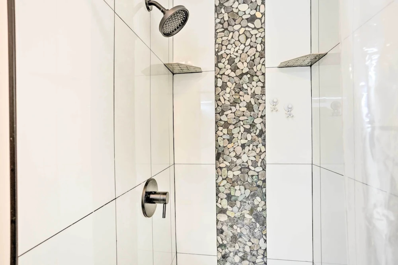 New Paltz Apt - 11 Mi to Poughkeepsie!