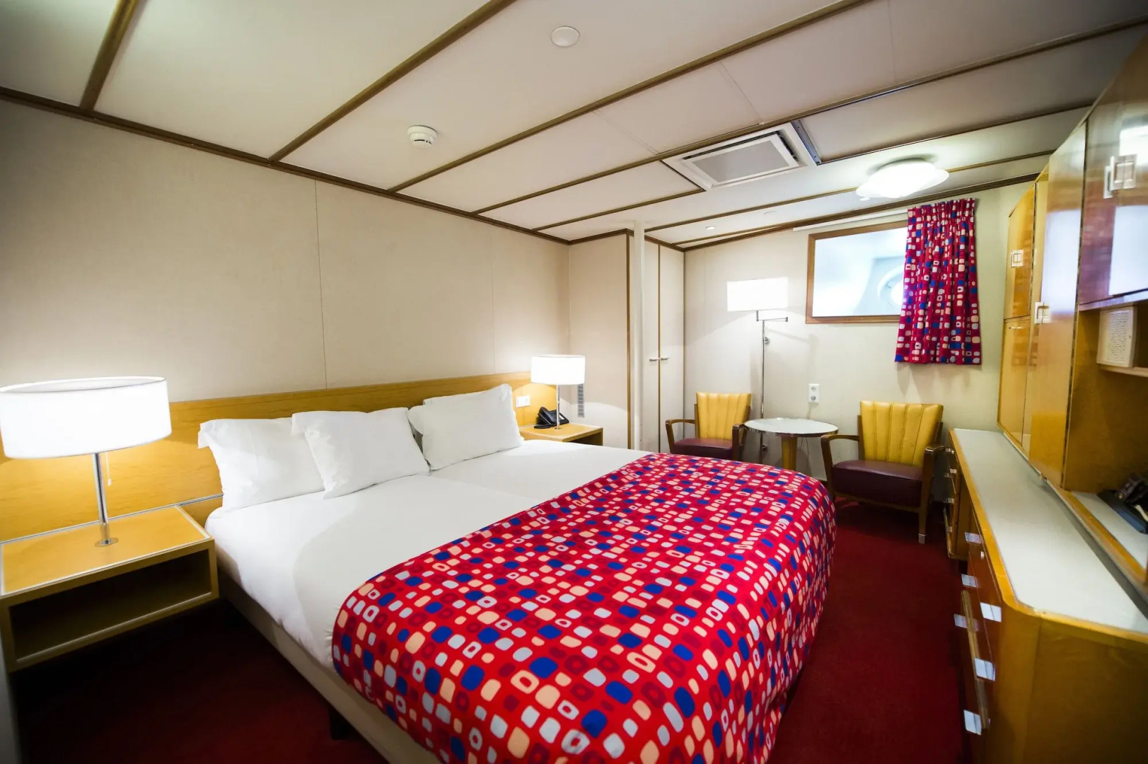 ss Rotterdam Hotel & Restaurants