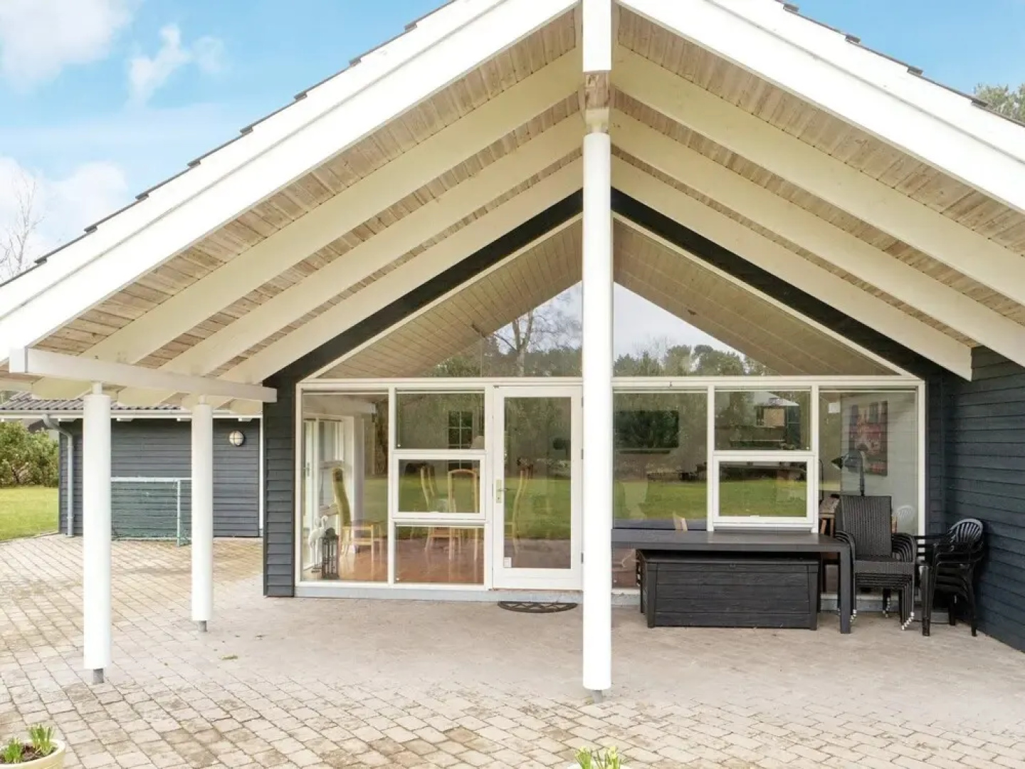 10 Person Holiday Home in Rodby