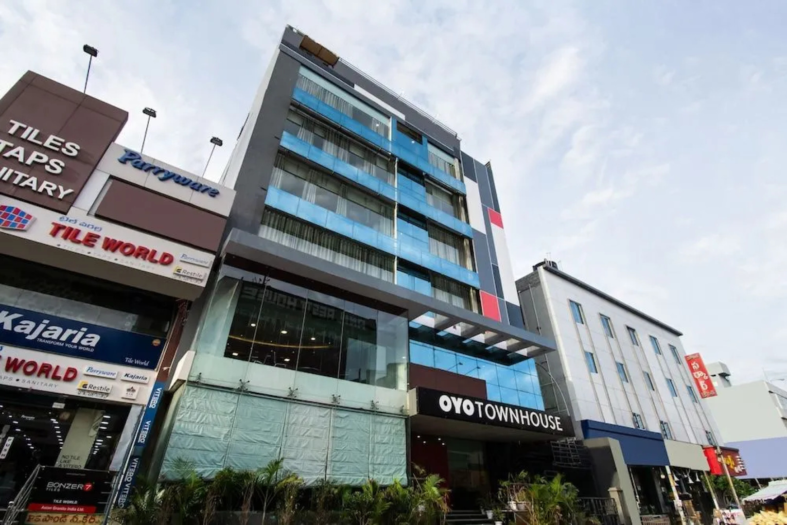 OYO Townhouse 228 Hotel Alana