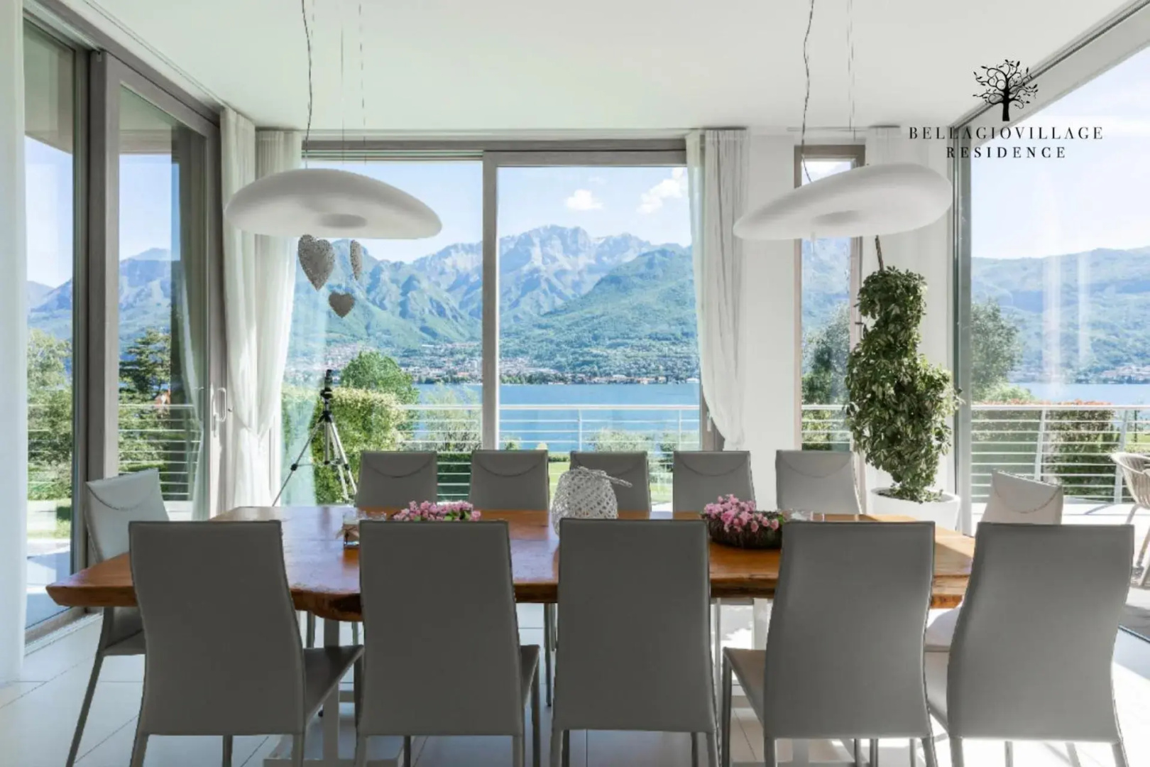 Villa Costanza-Private Seasonal Warm Pool and Sauna- Bellagio Village Residence