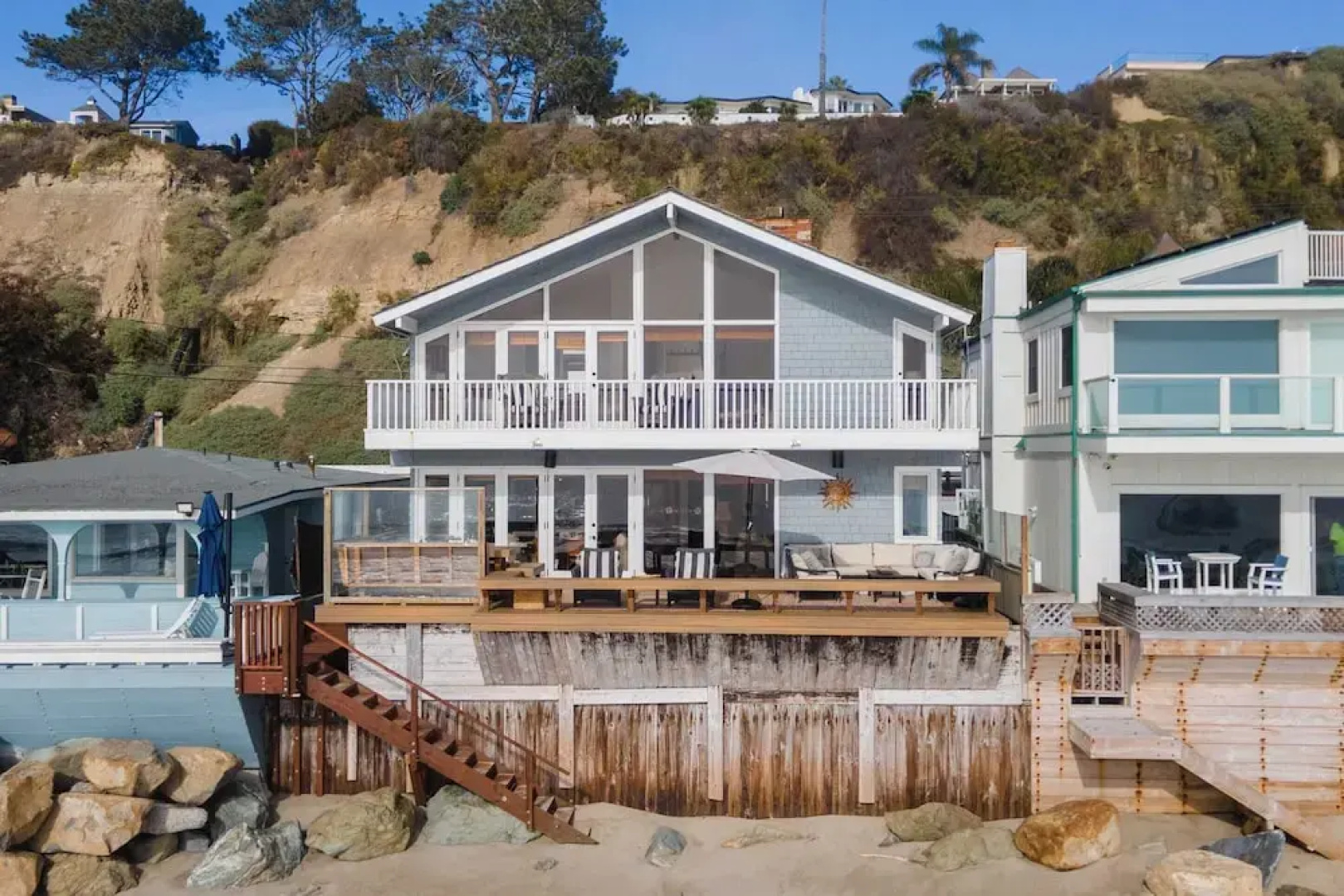 Unbeatable Beachfront Bliss w/ Ocean Views, Luxe Interiors & Patio Beach Road