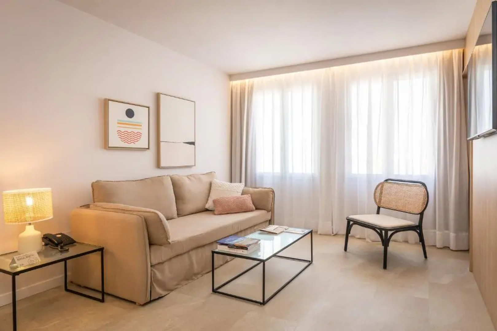 ARTIEM Urban Apartments