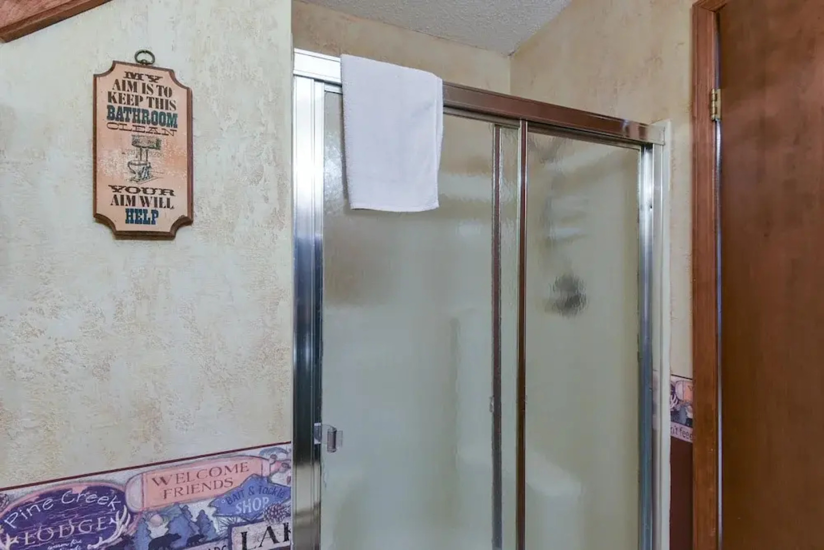 Westcreek Lodge @ Notch-vaulted Ceilings, 2 Pools, Private Lake, 1 Mile to Sdc!