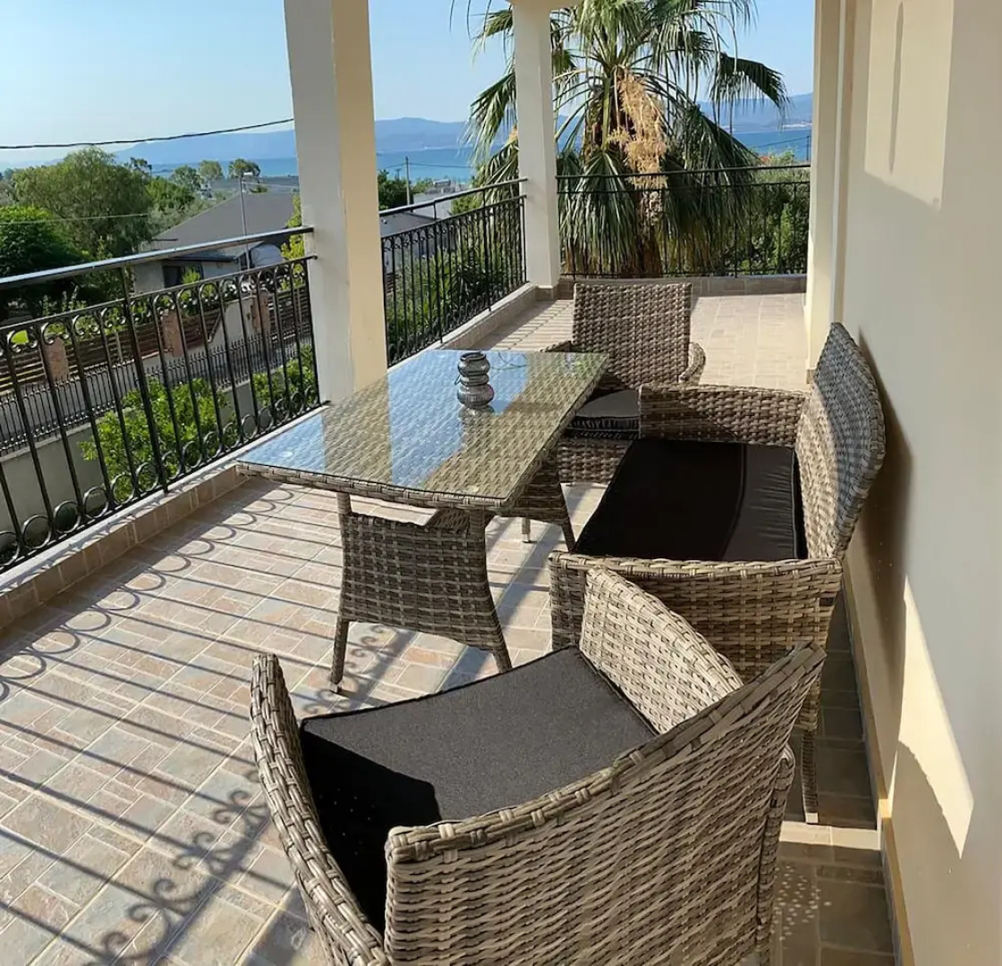 Cozy Home in Eretria