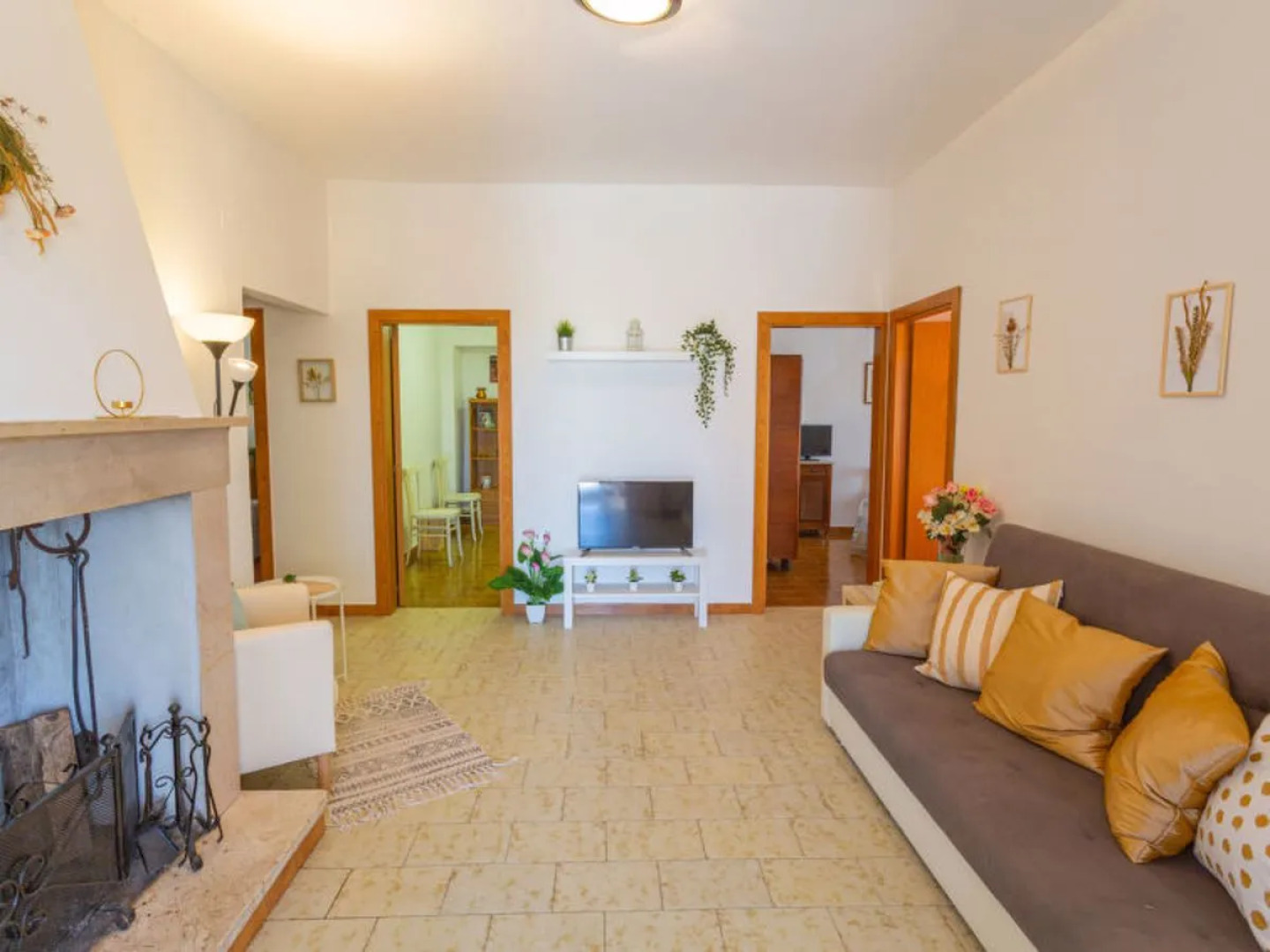 House Erika Ripatransone