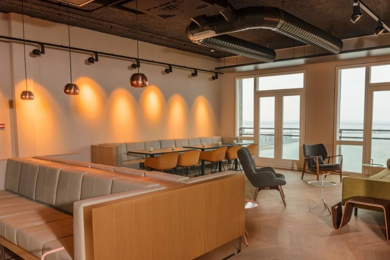 Amadi Panorama Hotel