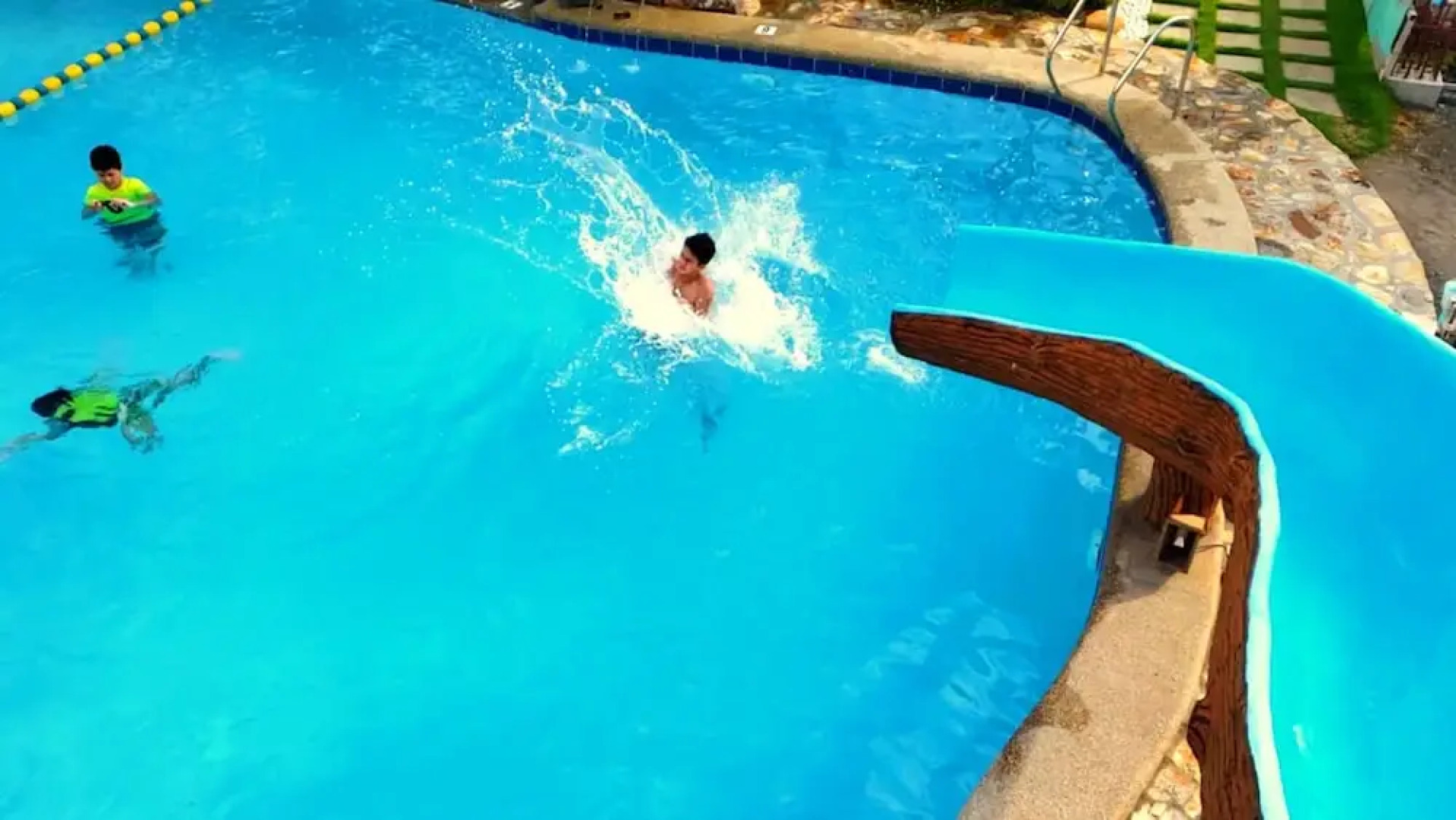 Crystal Shore Beach Resort powered by Cocotel