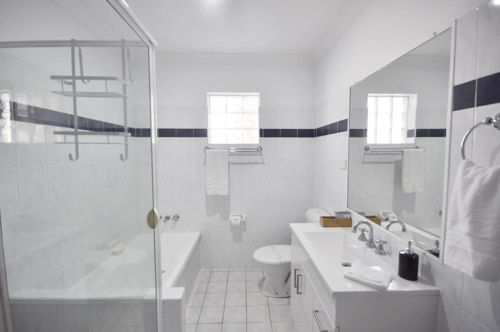 Bellissimo - 2 Bedroom apartment in the Sylvan Beach Resort!