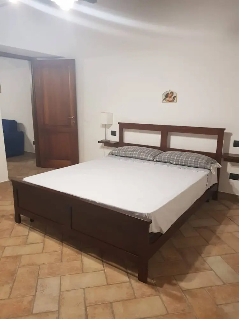 Portion of a Farmhouse With 30 Beds - 4 Apartments and 2 Rooms