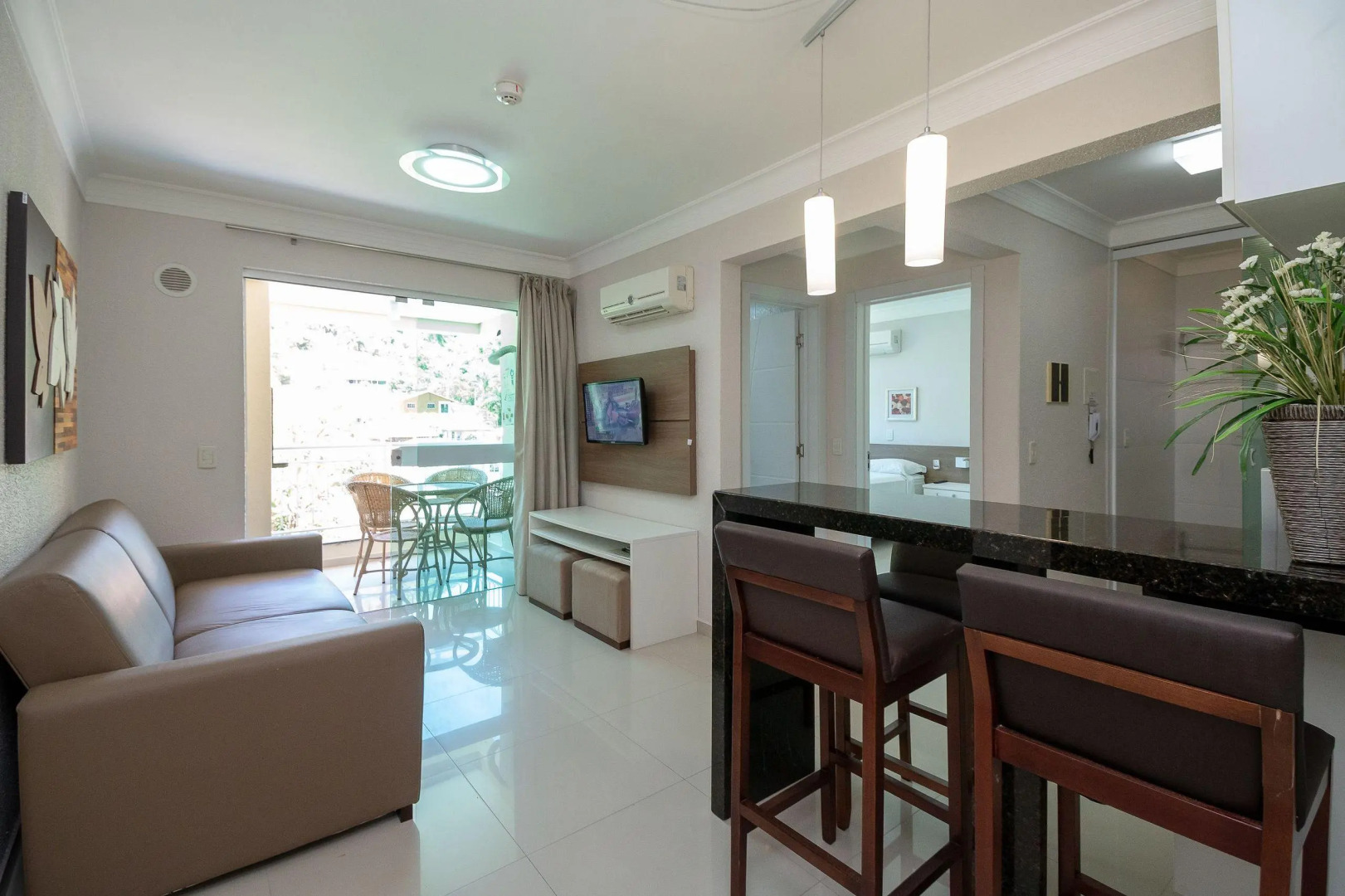 Apartamento 1 quarto no Summer Beach com piscina