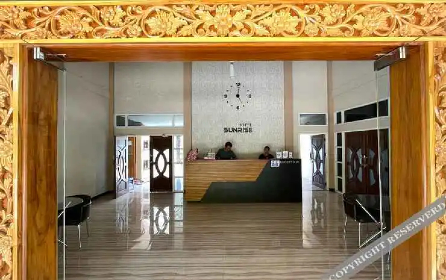 Sunrise Hotel Larantuka