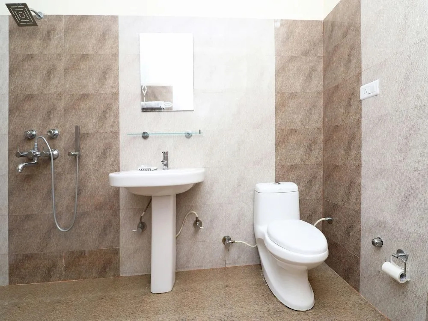 OYO 29383 Hotel Heaven Heights