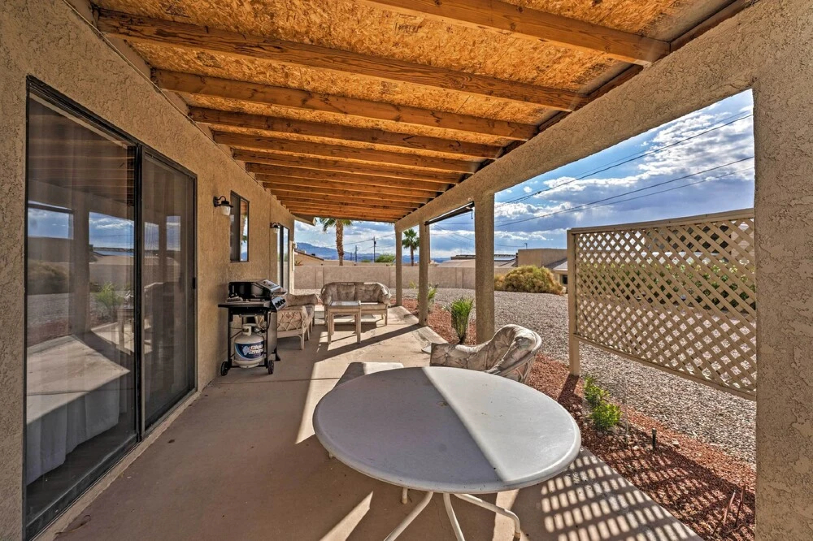 Lake Havasu City Retreat w/ Mtn Views & Patio!