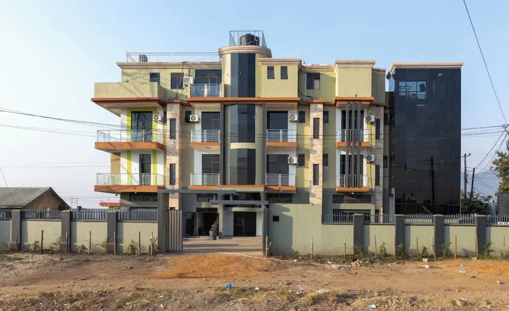 Ngabu Hotel