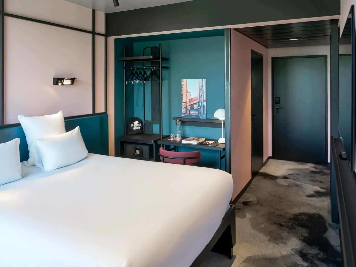 TRIBE Lyon Croix Rousse