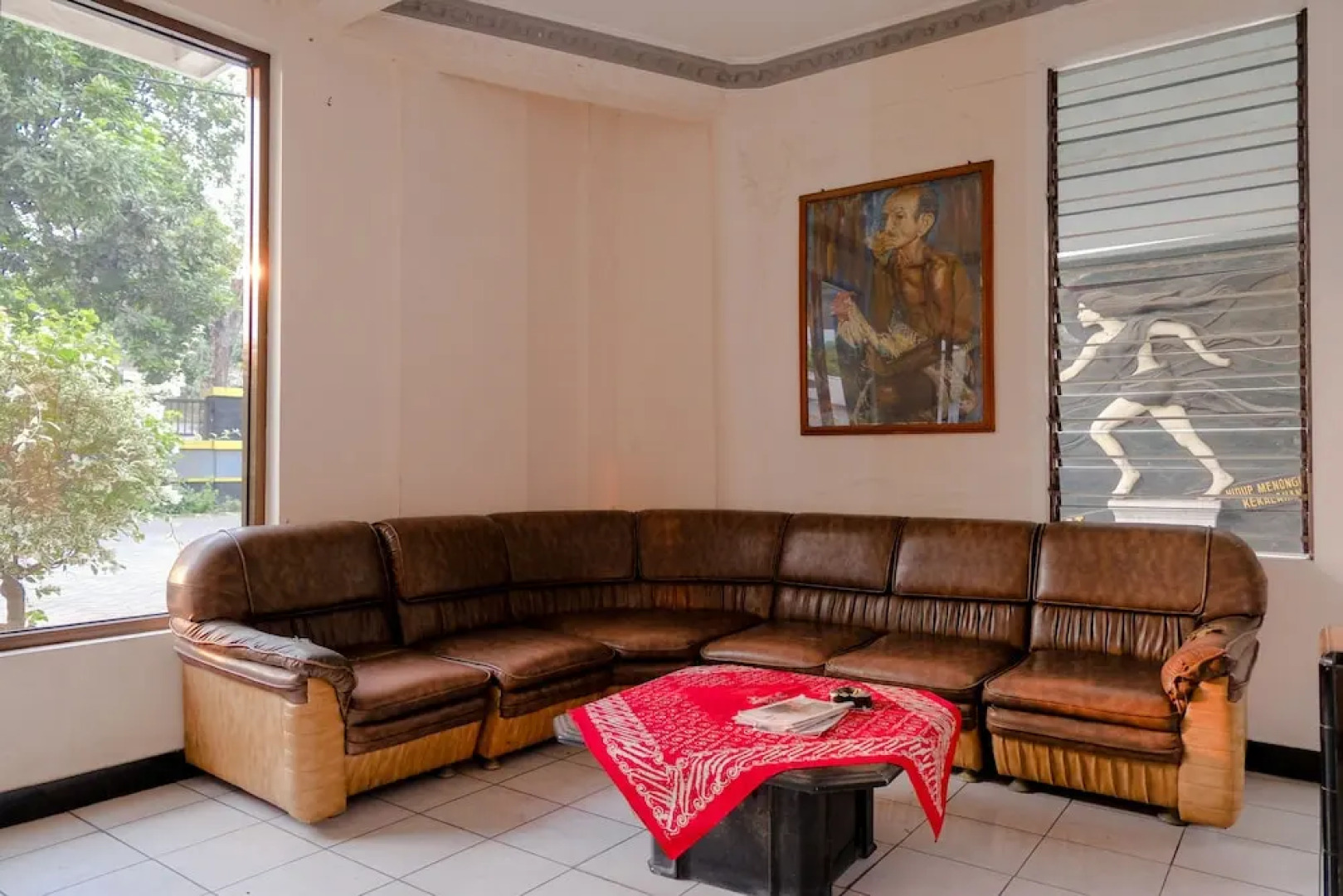 Hotel Dewi by OYO Rooms