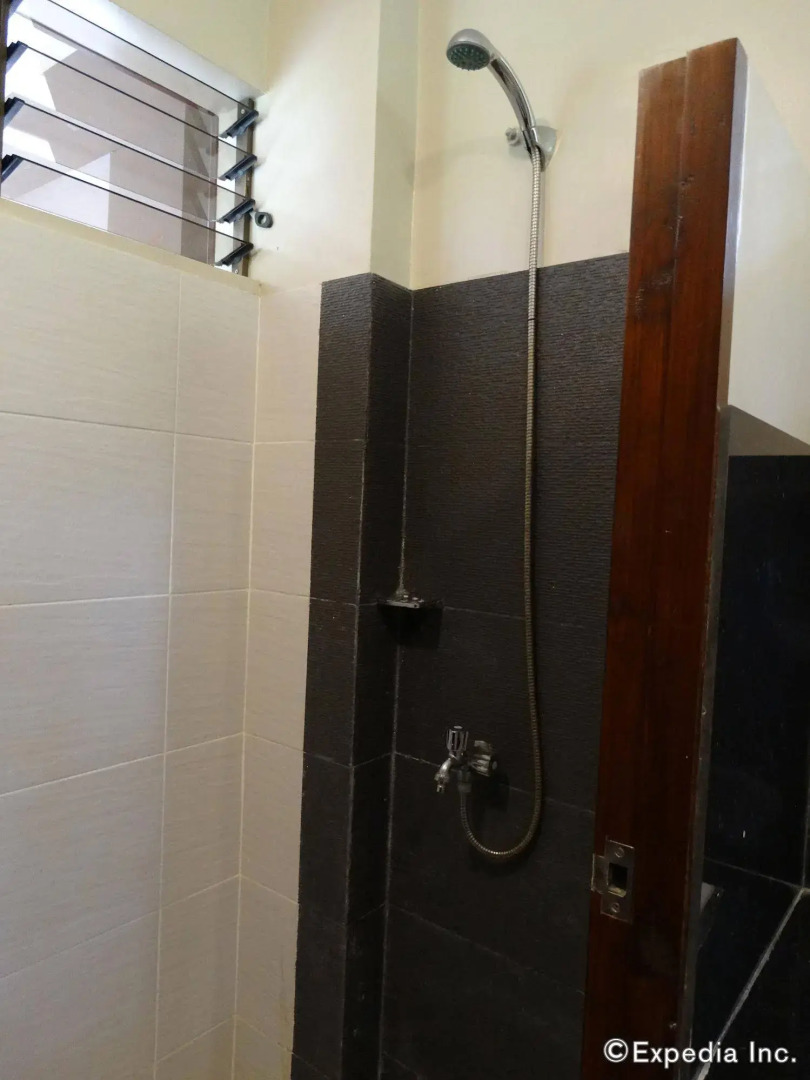 Sheridan Organic Farm and Eco Village