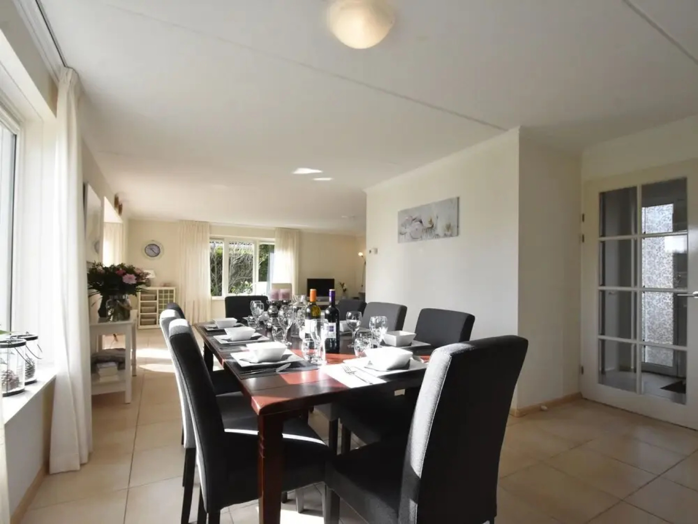 Family Home in Zeewolde by Forest Trails