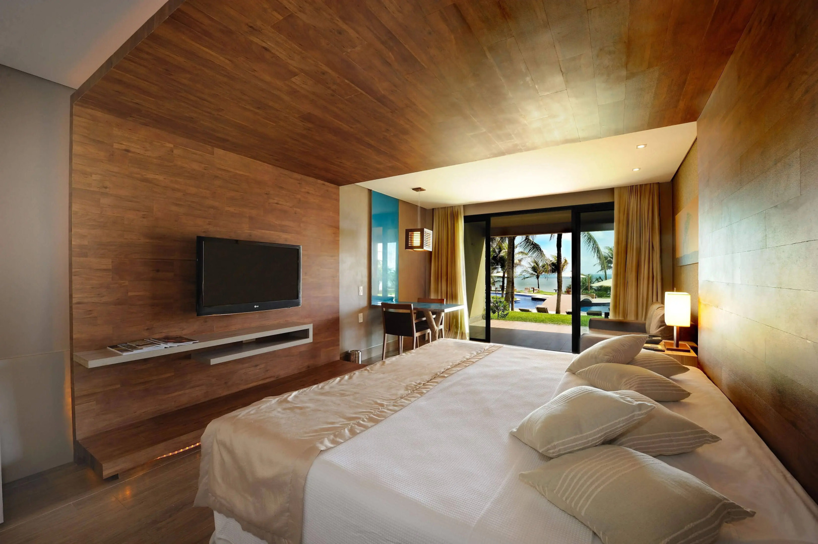 Carmel Charme Resort