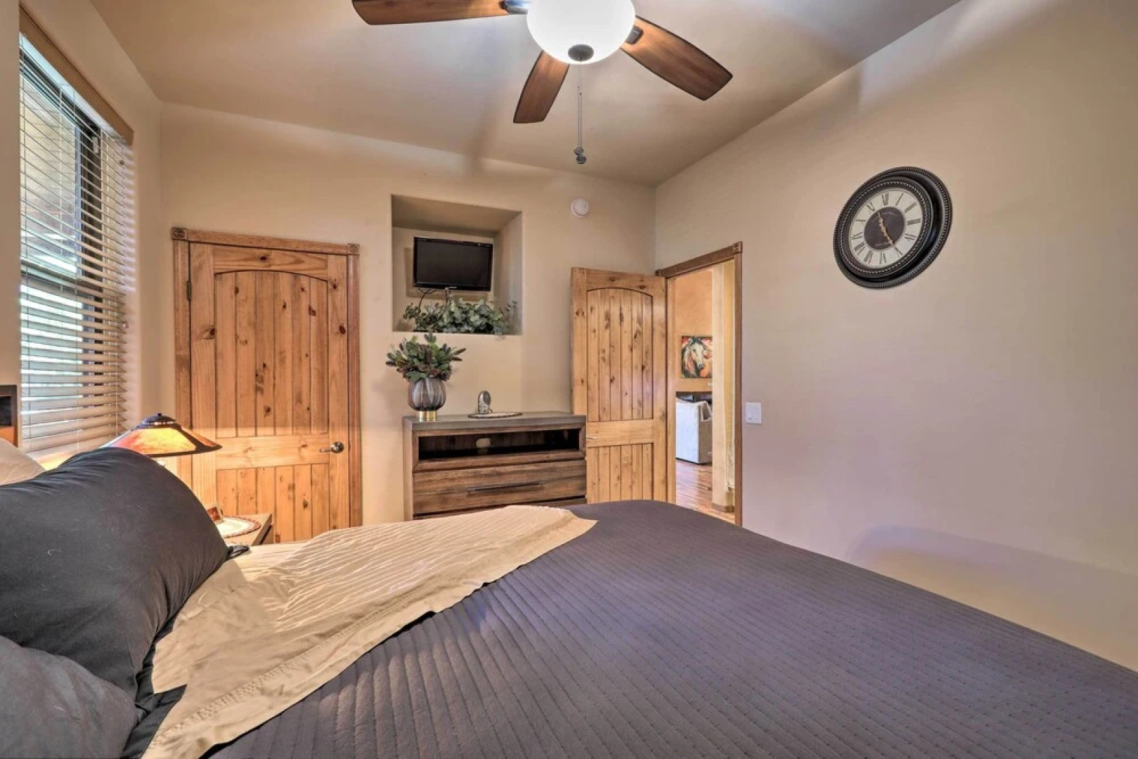 Pet-friendly Show Low Townhome w/ Deck & Grill!