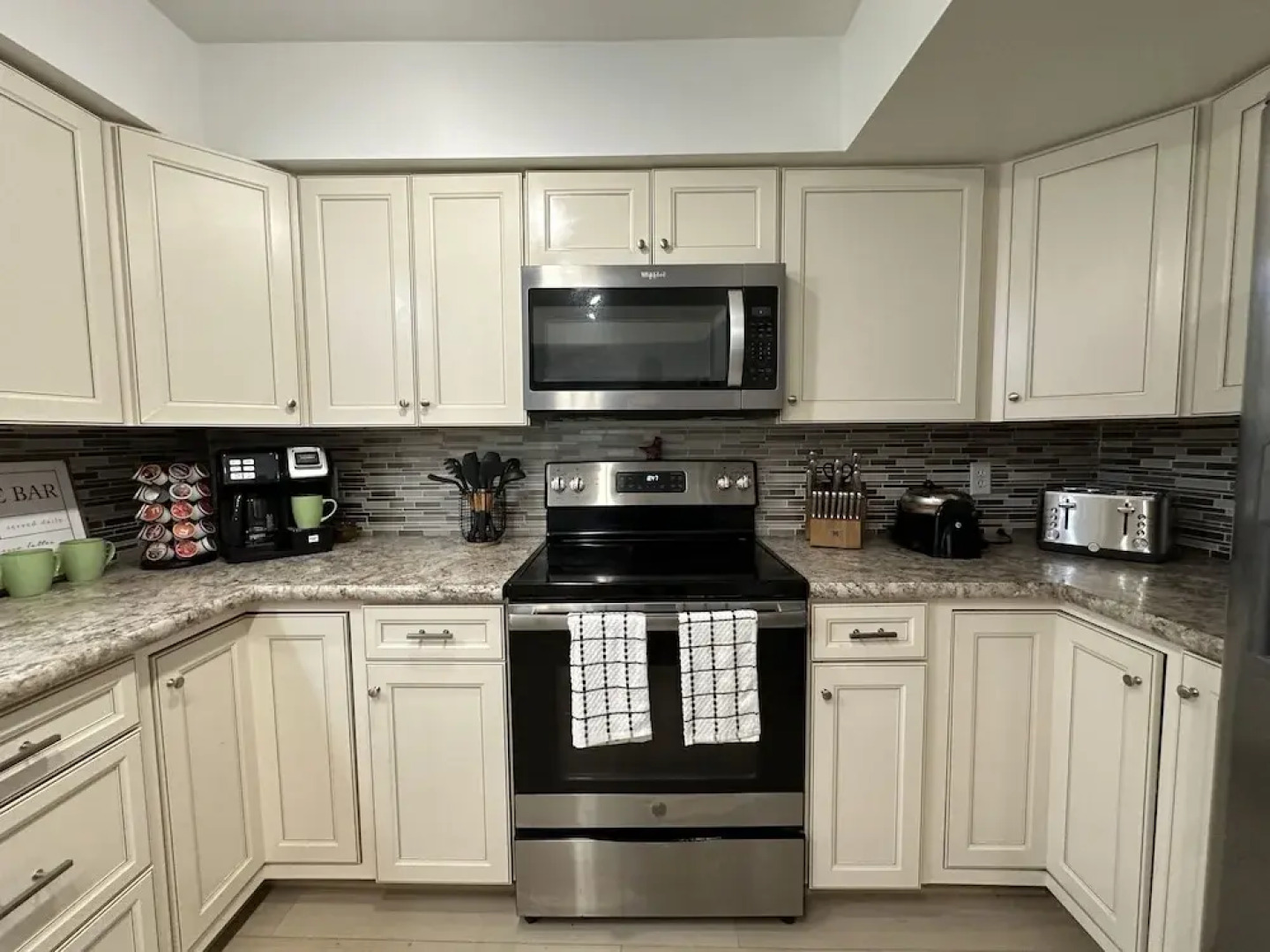 Dunnellon Dreams 3 Bedroom Home by RedAwning