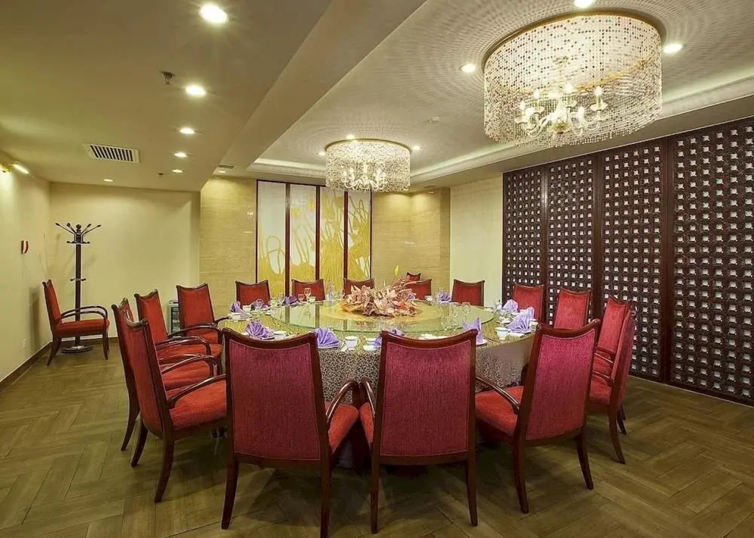 Chengde Tianbao Hotel