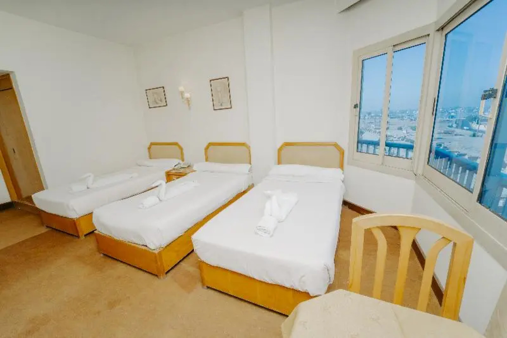 Queens Valley Hotel, Restaurants, Bars and Spa Luxor