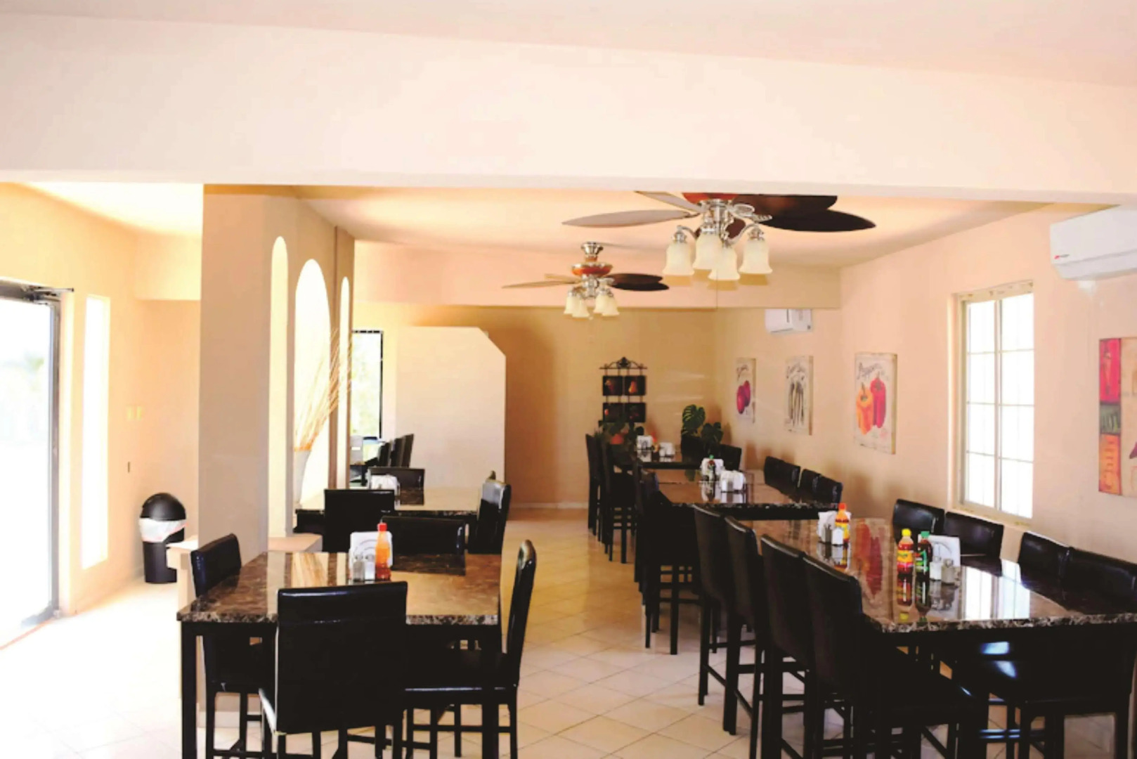 Laos Mar Hotel & Suites