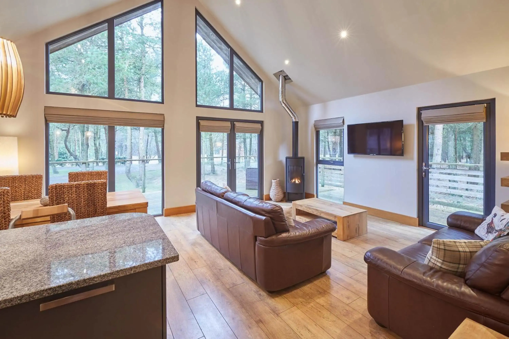 Simon Howe Lodge