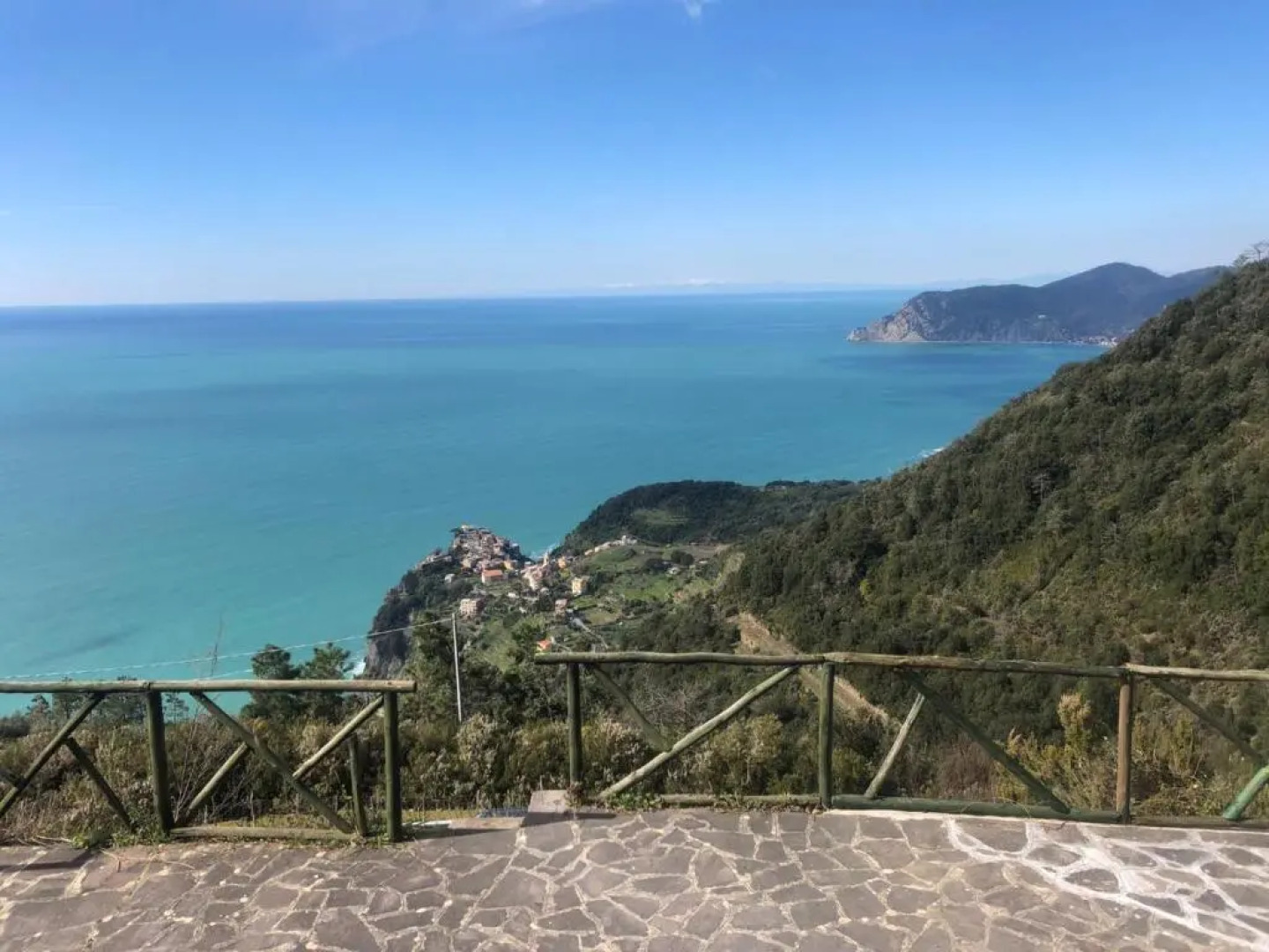 Sunset in the sea by Arbaspàa