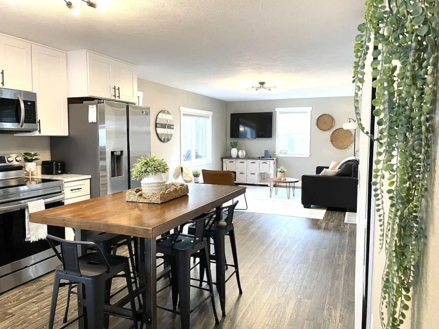 Relaxing Riverside 10 Minutes to Shipshewana